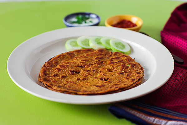 What Leafy Vegetables Can Be Added to Thalipeeth