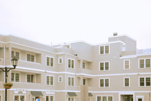 R&L Estate
